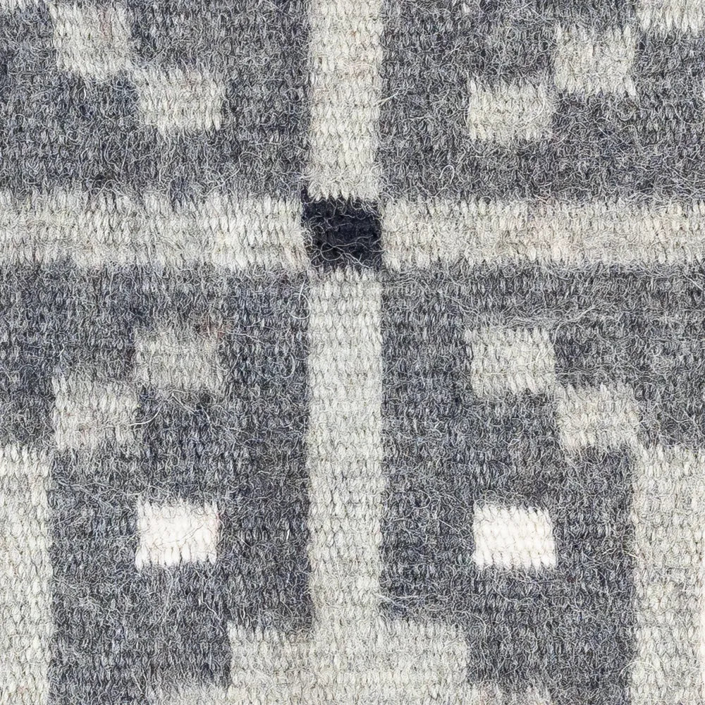 Ganado Red Navajo Rug by Linda Joe - Image 3
