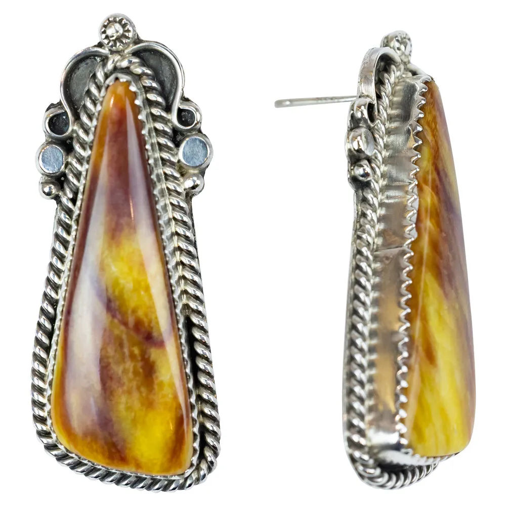 Spiny Oyster Floral Sterling Silver Navajo Earrings - Image 3