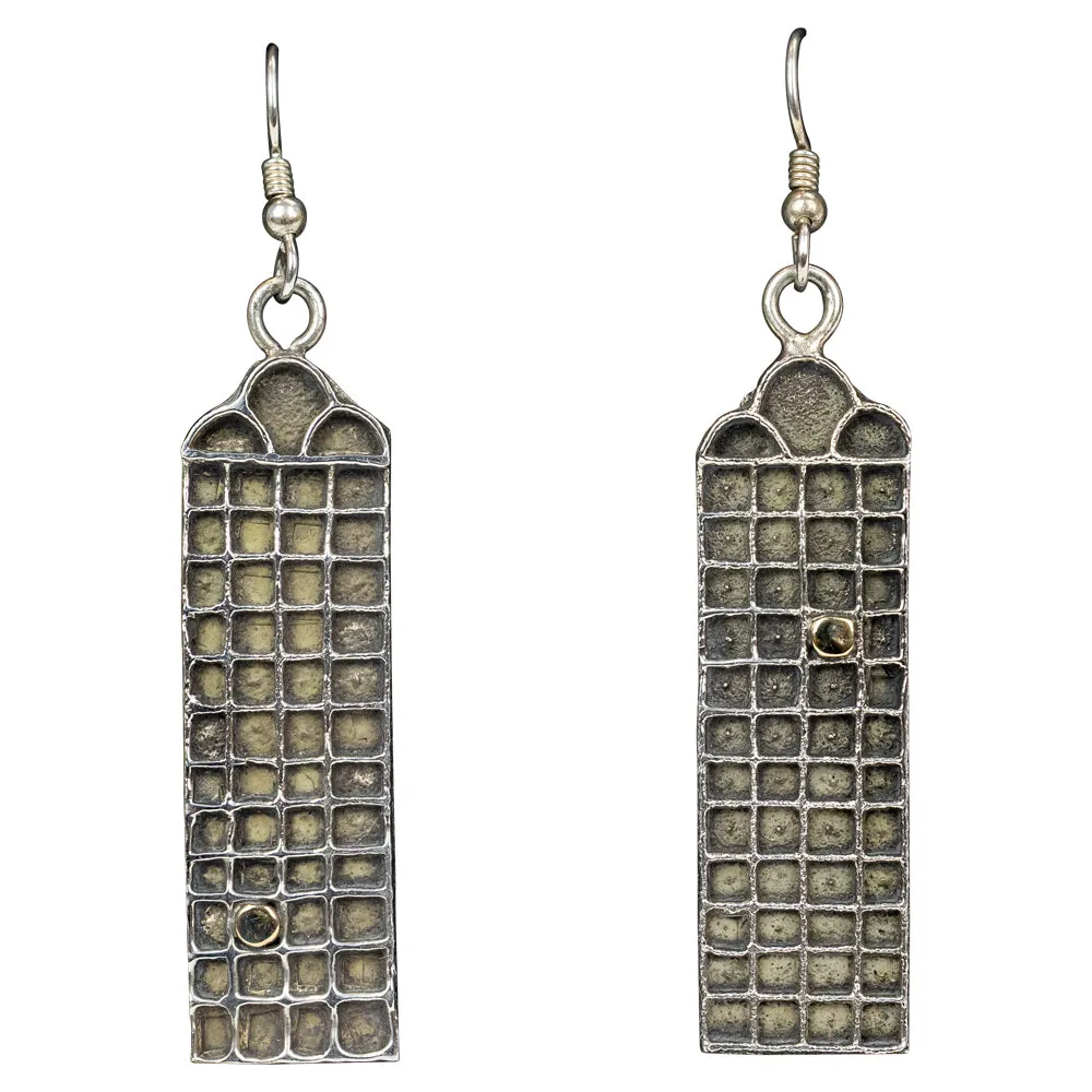 Tufa Cast Corn Cob Sterling Silver Navajo Earrings - Image 2